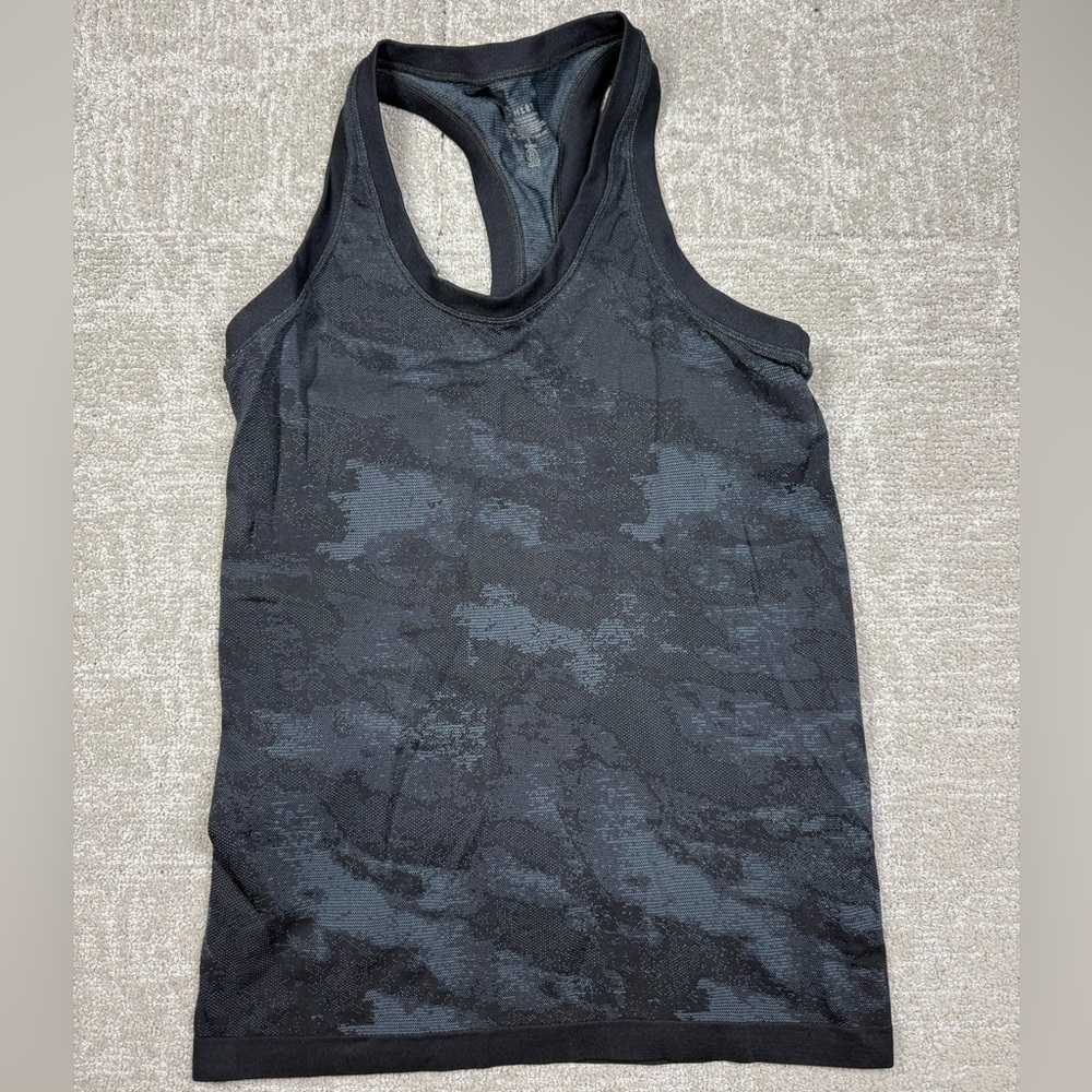 Athleta Momentum Seamless Racerback Camo tank Women Small